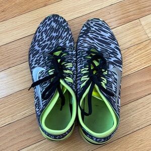 Nike Free TR Connect 2 athletic sneakers